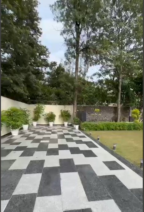 Farm house in Dera Mandi 1000 sq yards - Image 6