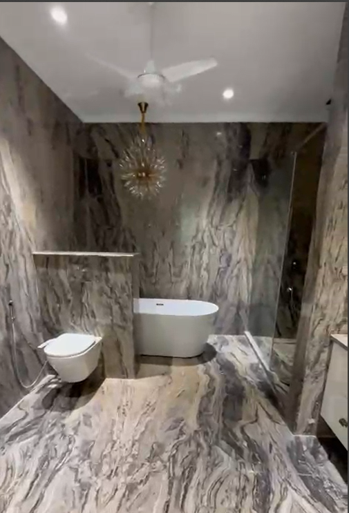 Farm house in Dera Mandi 1000 sq yards - Image 5