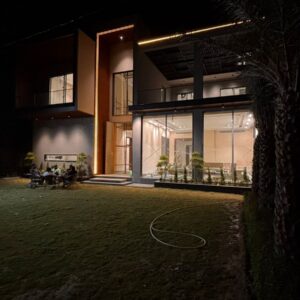 1600sq yards new ultra luxurious farm house in gadaipur chattarpur