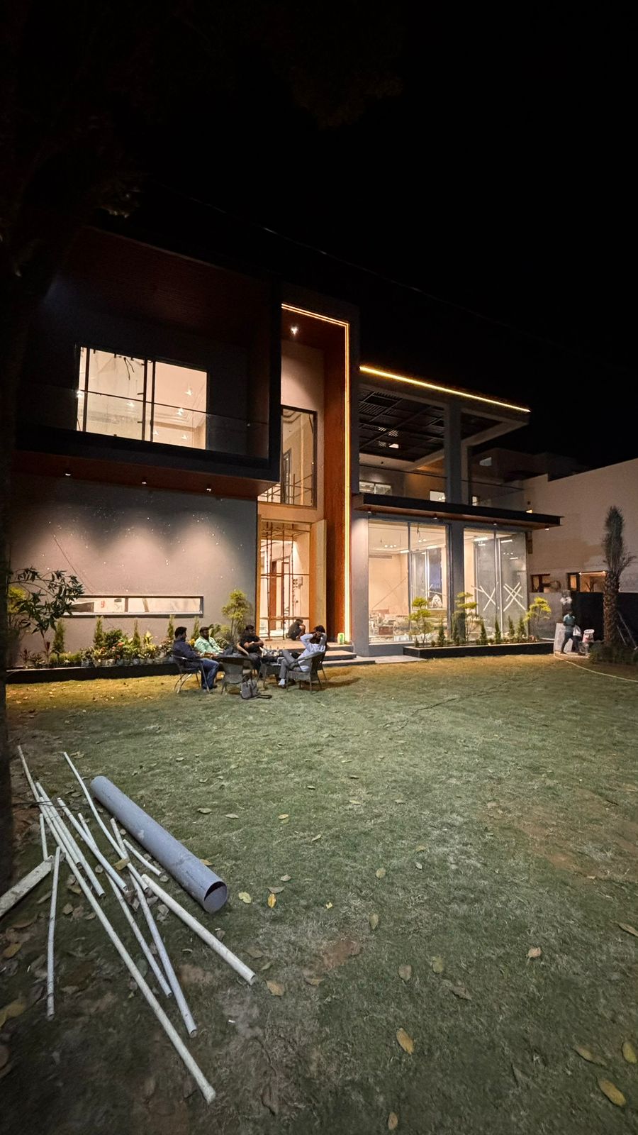 1600sq yards new ultra luxurious farm house in gadaipur chattarpur - Image 2